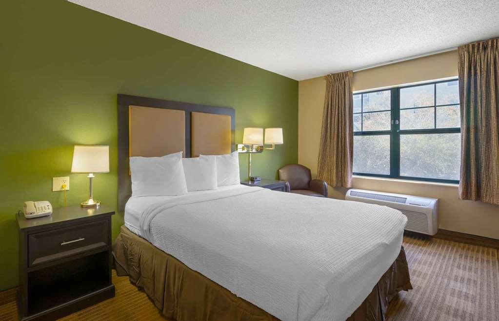 Extended Stay America Suites - Tampa - Airport - Spruce Street Room photo